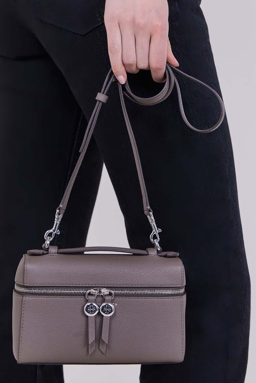 TORY BURCH תיק קרוסבודי סלים רומי טופ מיני