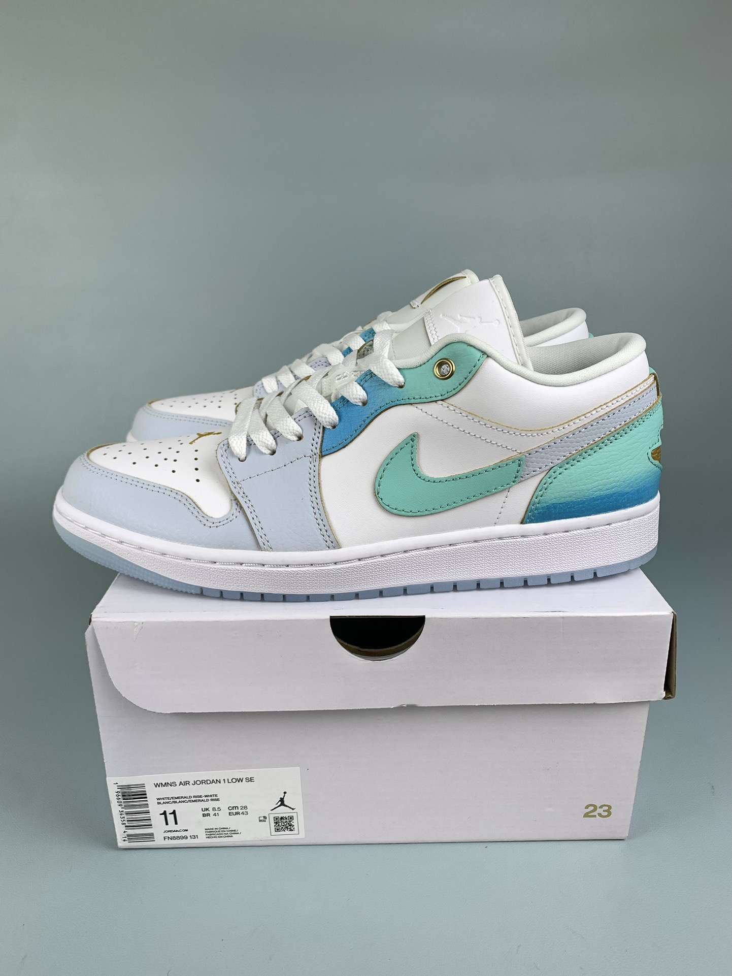 Air Jordan 1 Low SE 'Emerald Rise' Shoes