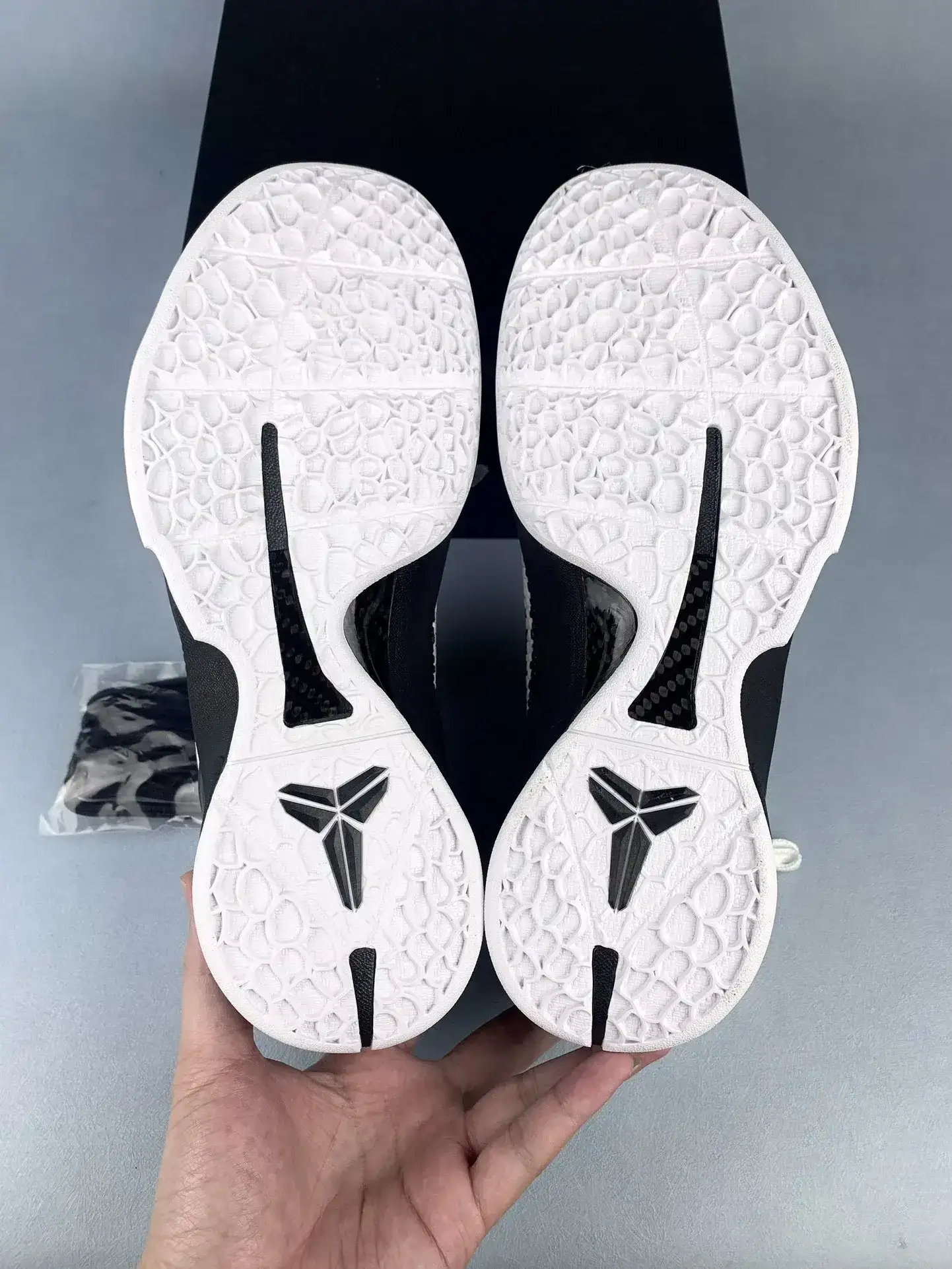 Kobe 6 Protro “Mambacita Sweet 16” Basketball Shoes product photo from LabelPicks