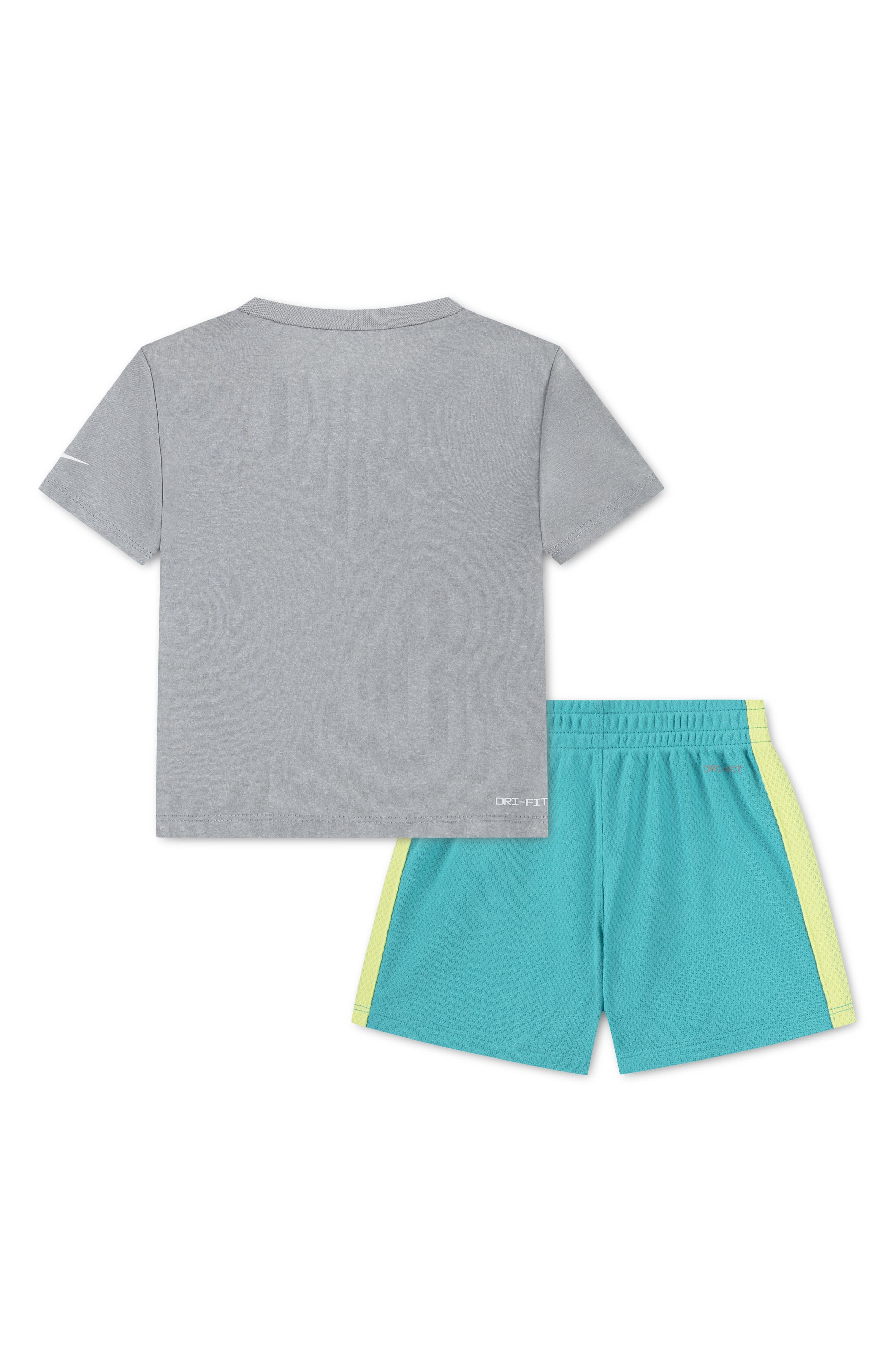 Nike Dri-FIT Graphic T-Shirt & Shorts