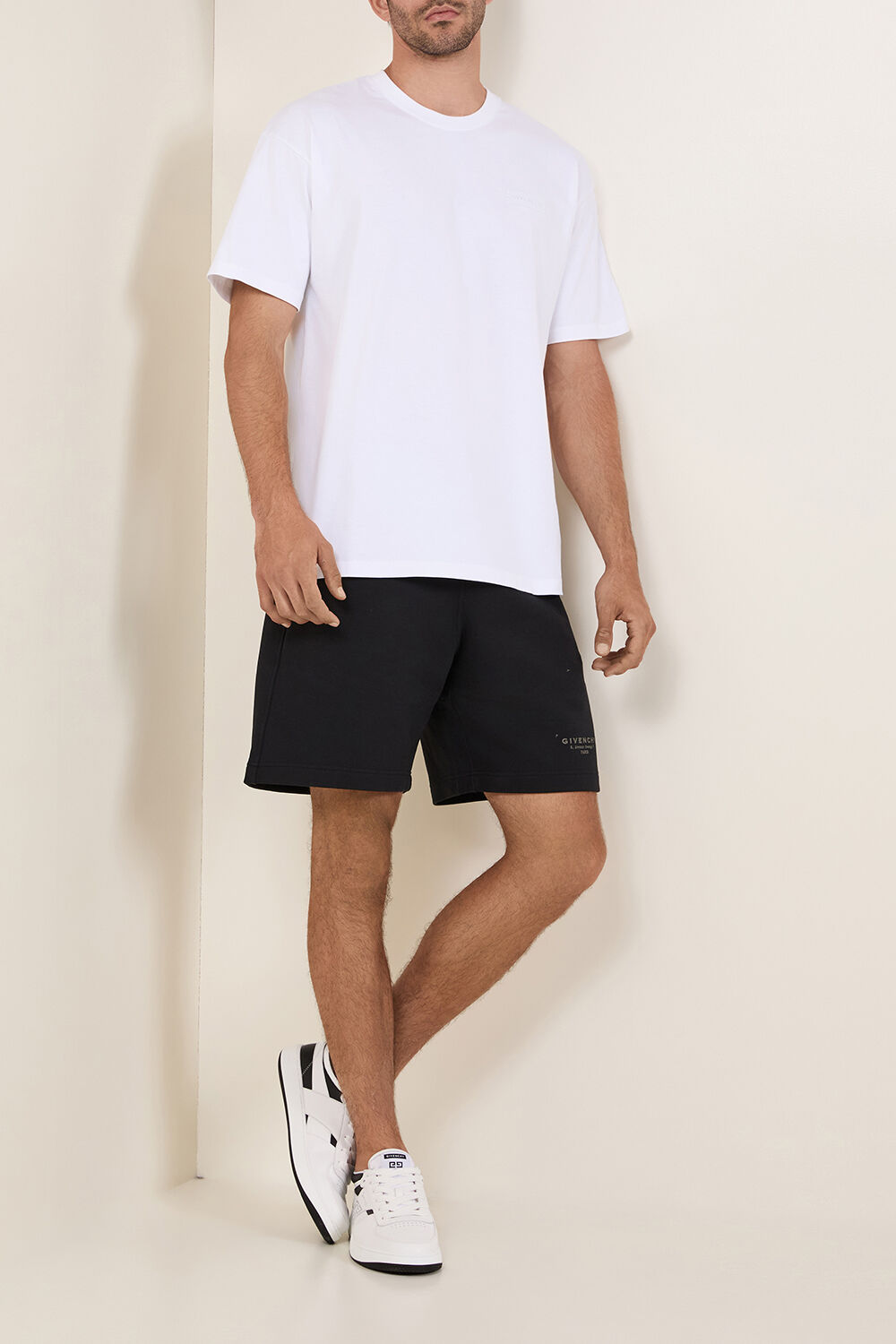 GIVENCHY מכנסיים קצרים