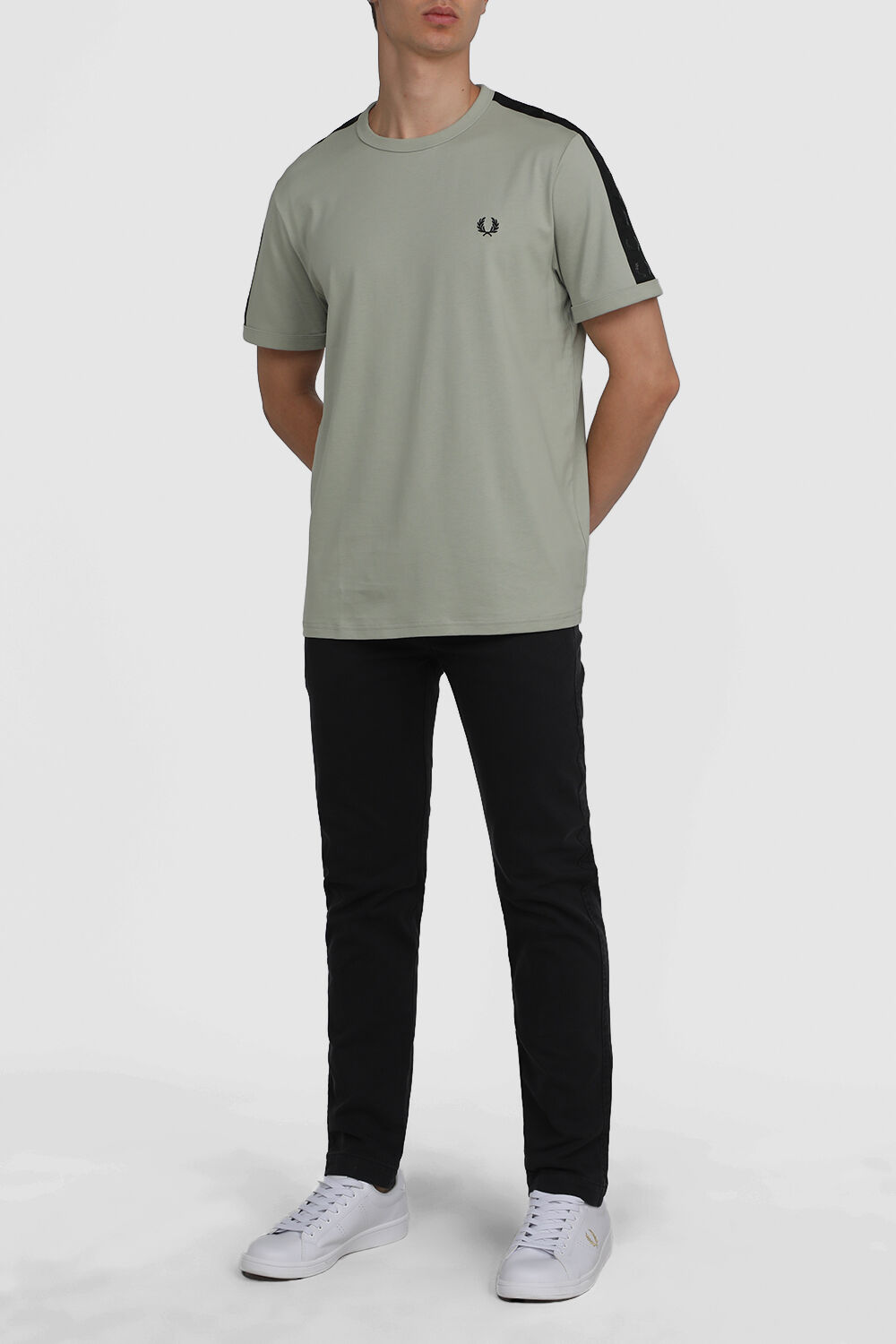 FRED PERRY חולצת טי עם לוגו