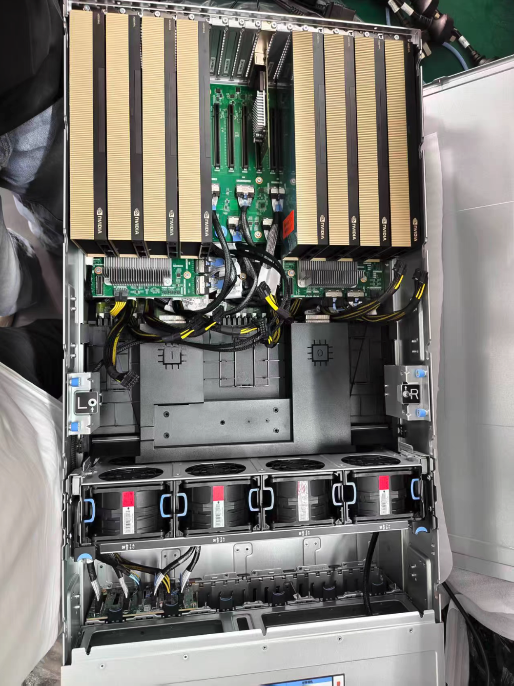 NVIDIA B300 2304GB VRAM Workstation 8xGPU 288GBx8  GPU RAM AI Data center GPU Acceleration - GreshamTech