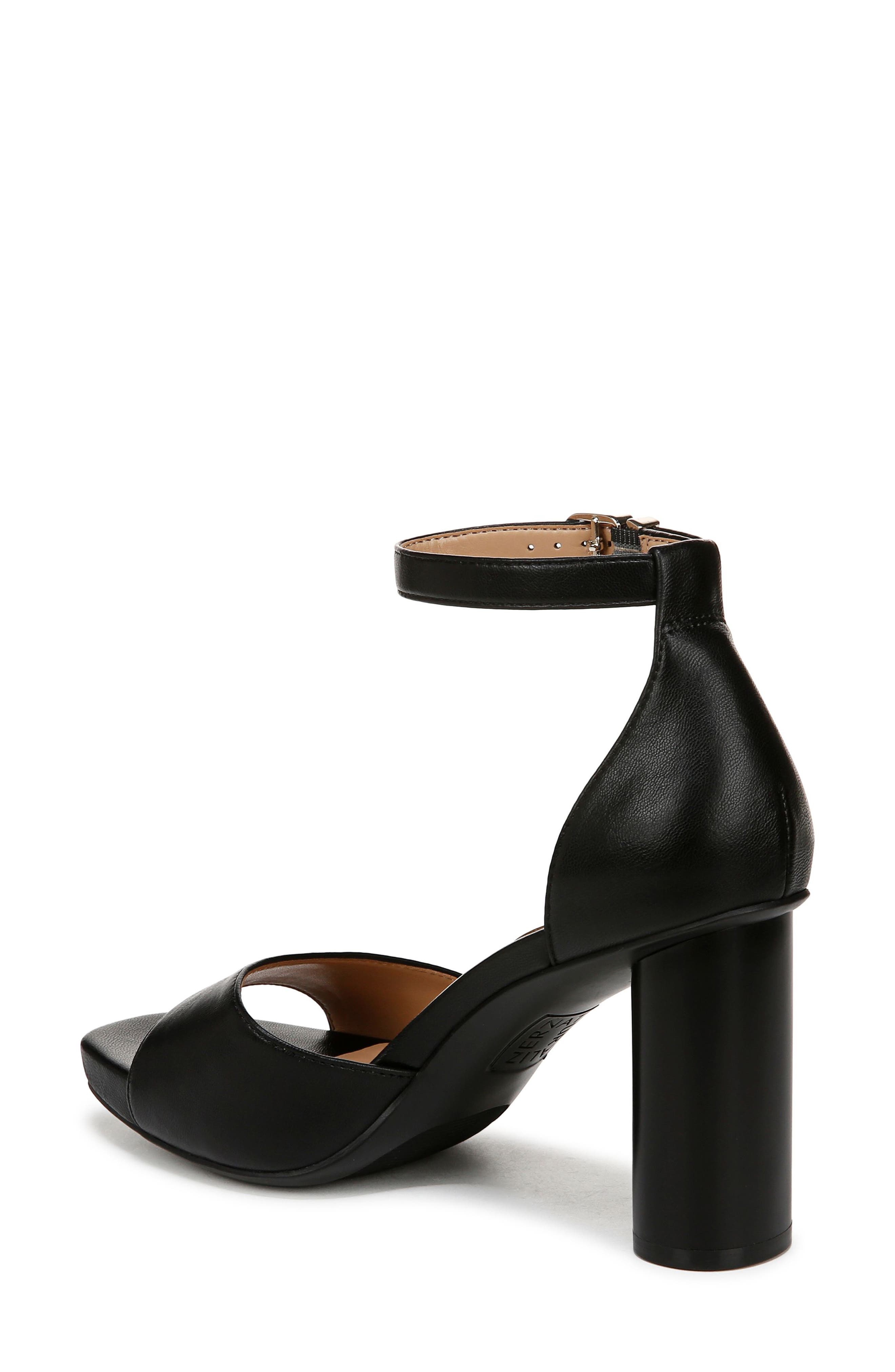 Naturalizer Malia Sandal