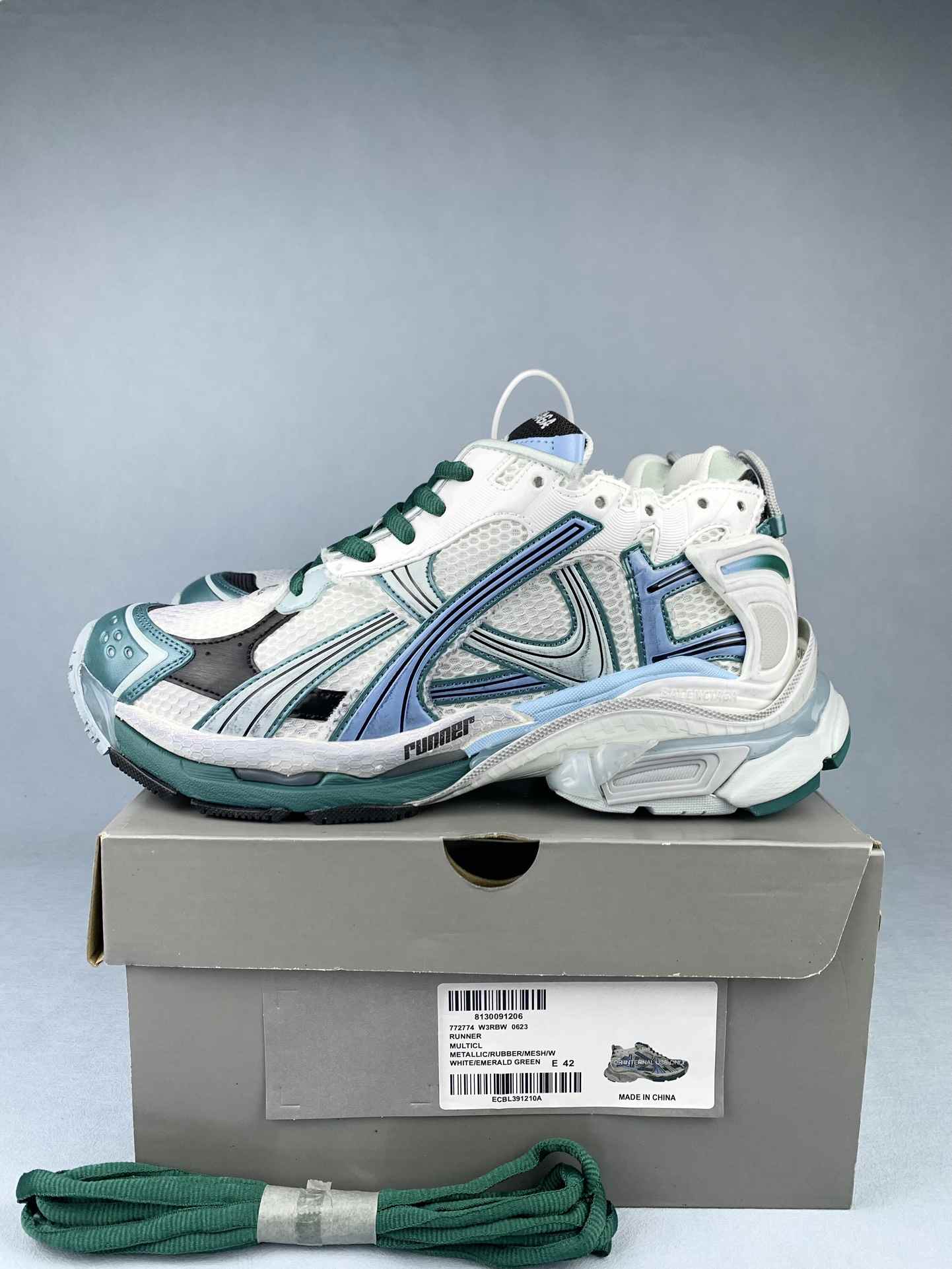 Runner Sneaker in White/Green/Blue