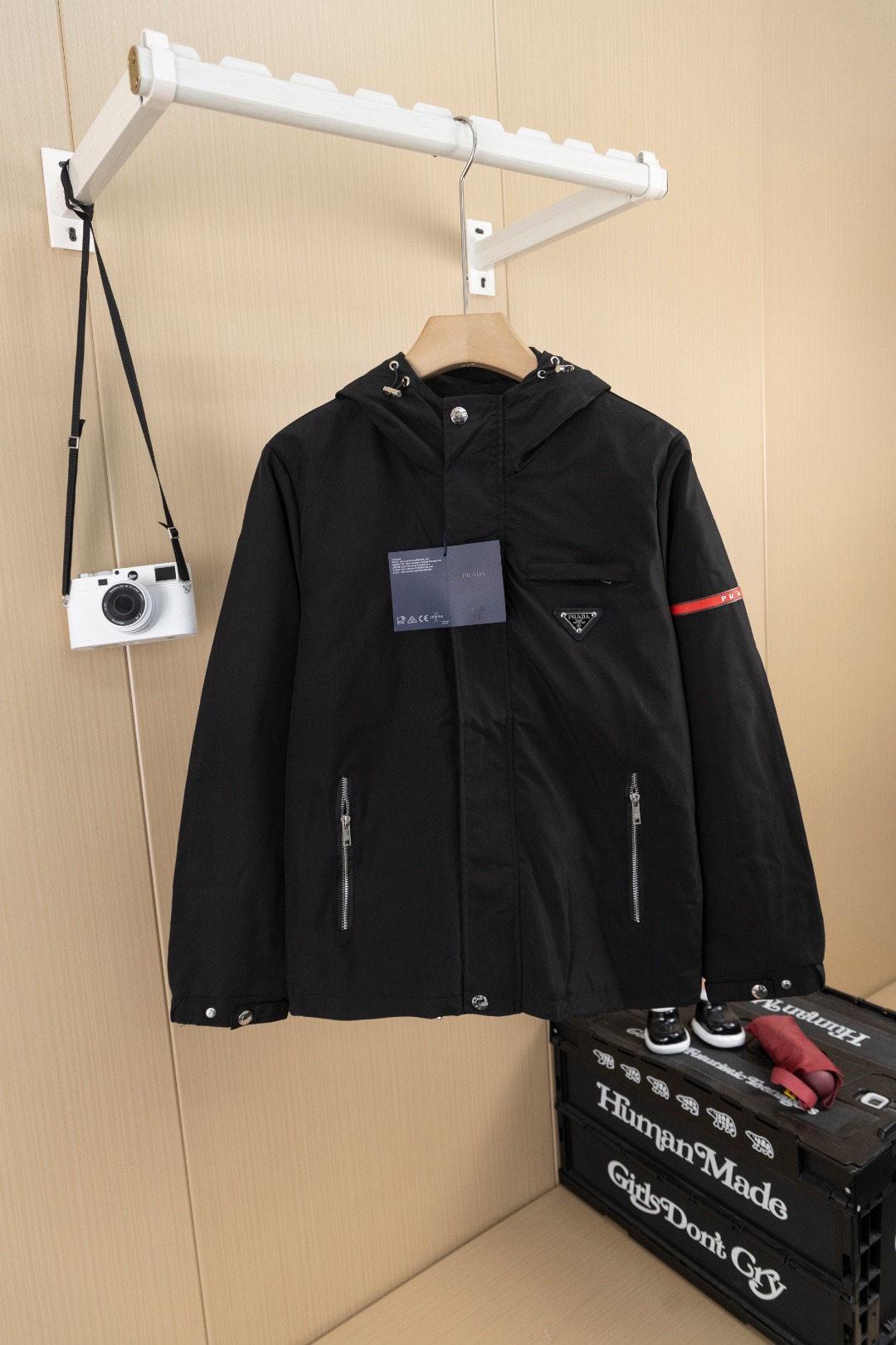 Stylish Long Sleeved Double Zipper Pocket Jackets
