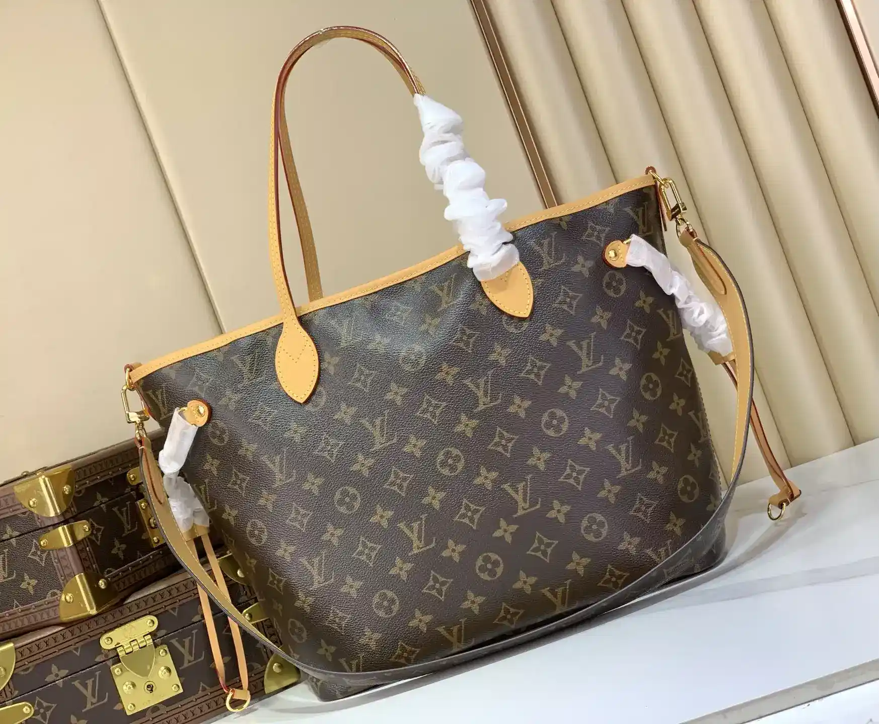 Louis Vuitton Neverfull Monogram Canvas Tote Bag product photo from LabelPicks