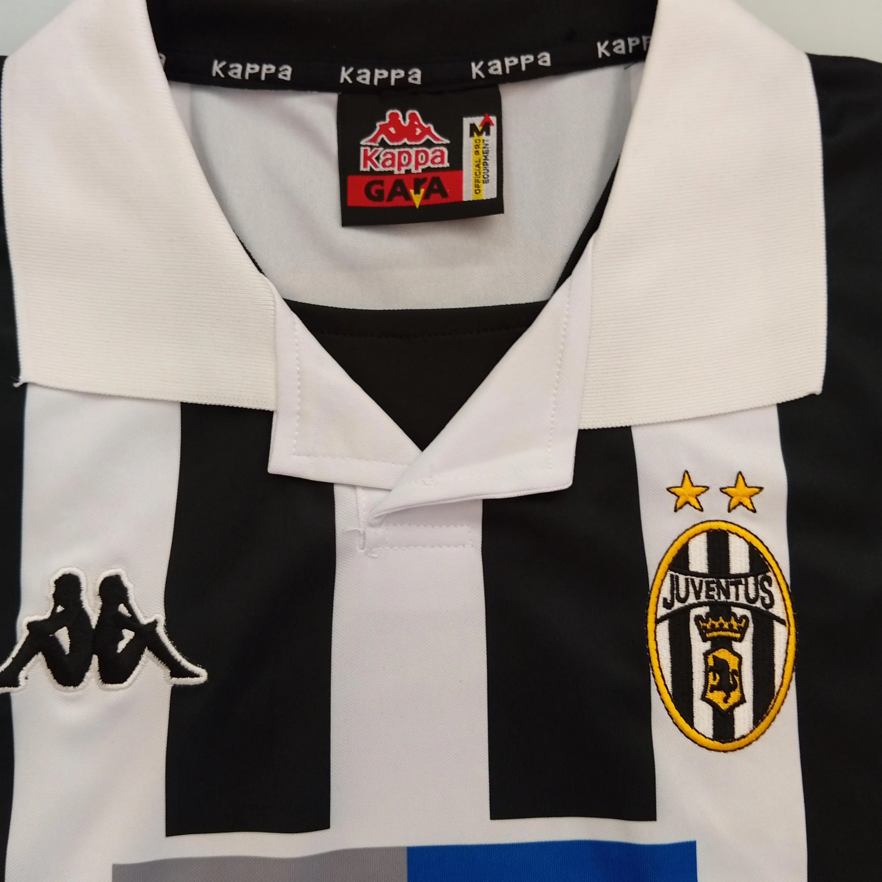 Zinedine Zidane Hand Signed Juventus Jersey #21 with COA
