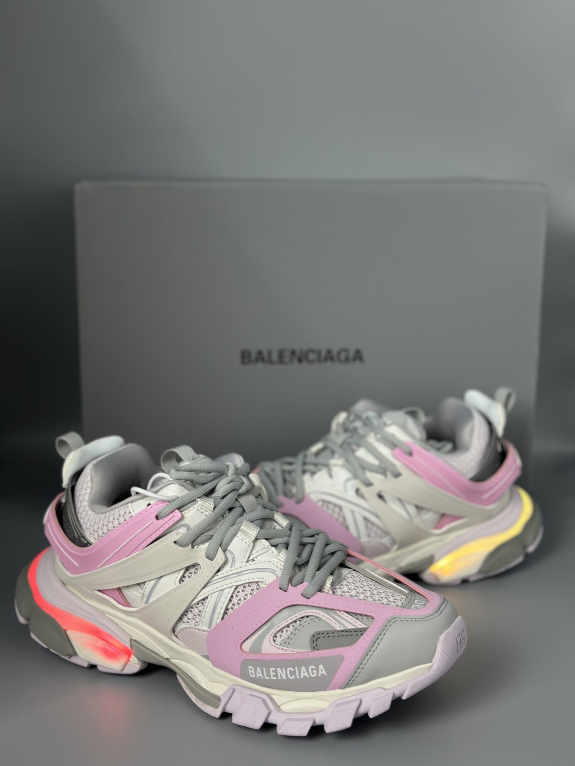 BLCG TRACK LED SNEAKER