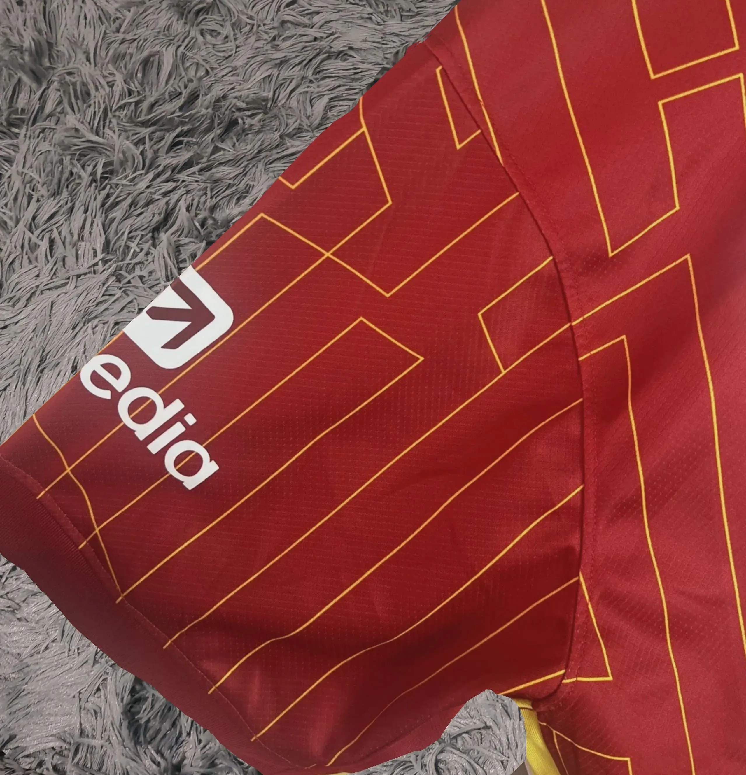 Luis Diaz SIGNED D铆az Liverpool Final 24/25 Home Jersey/Shirt - COA - 2025
