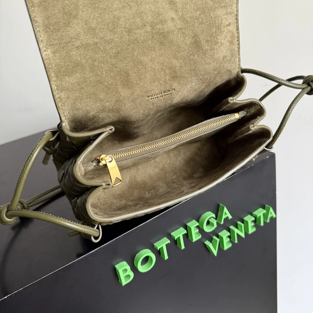 Bottega Veneta Notturno Clutch product photo from LabelPicks