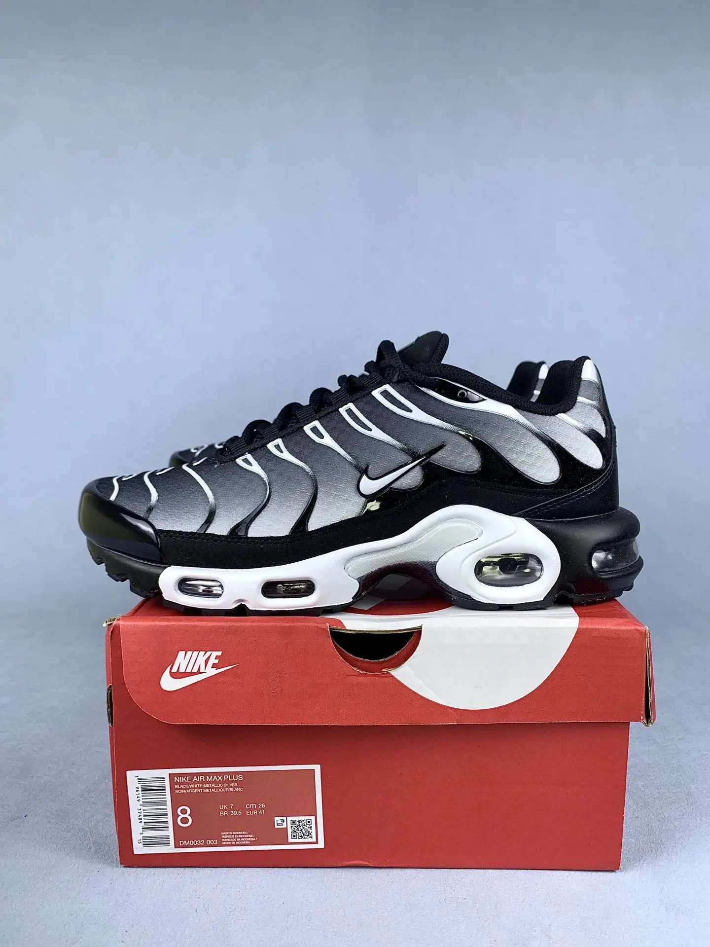 Nike Air Max Plus Shoes product photo from LabelPicks