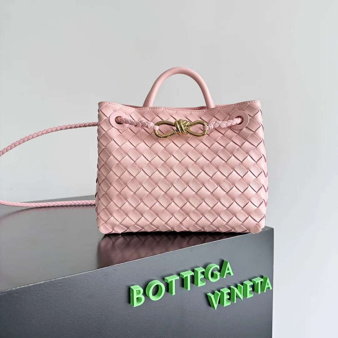Bottega Veneta White Andiamo Intrecciato Woven Leather Top Handle Bag product photo from LabelPicks