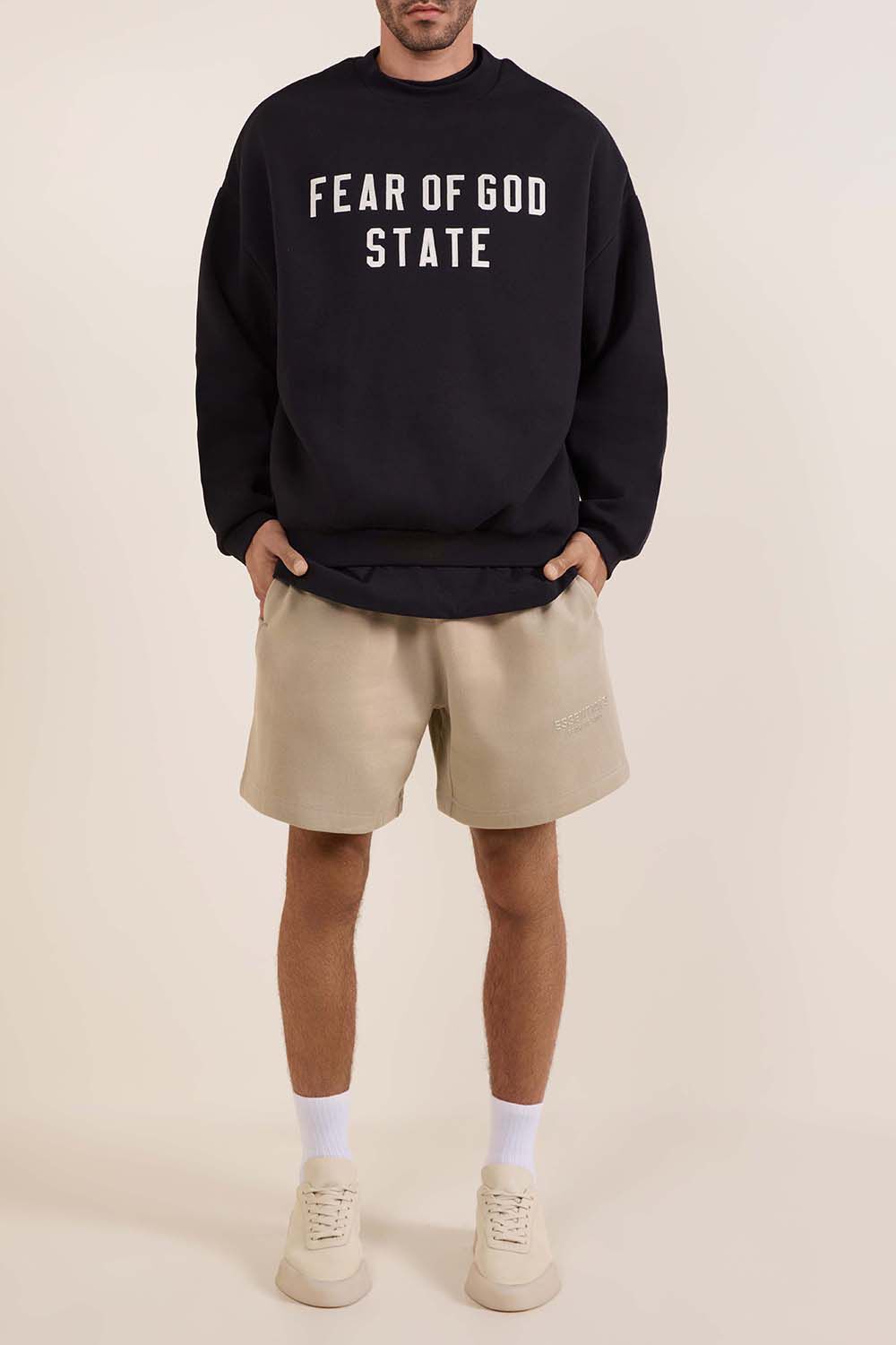 FEAR OF GOD ESSENTIALS קפוצ'ון