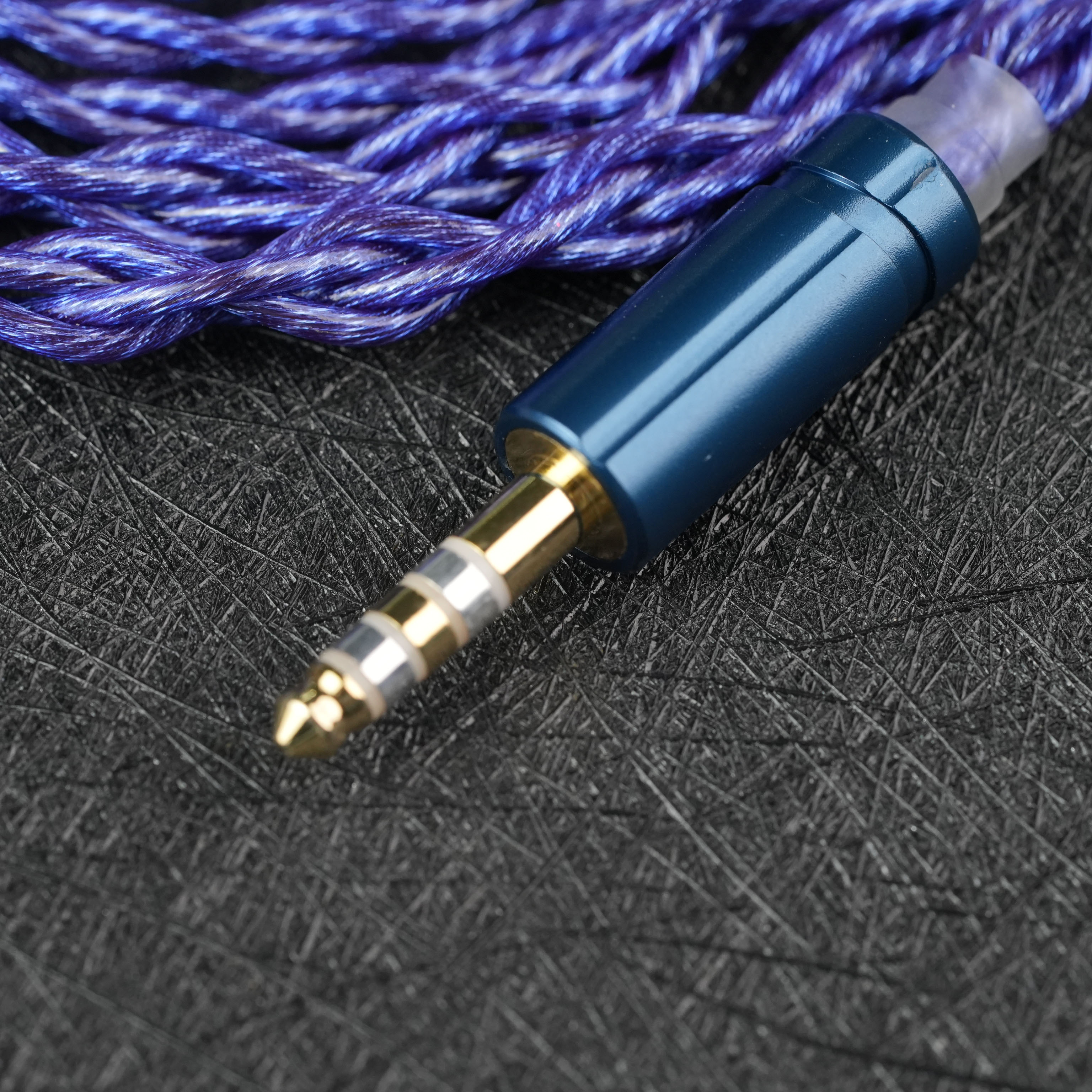Headphones and headphone cables