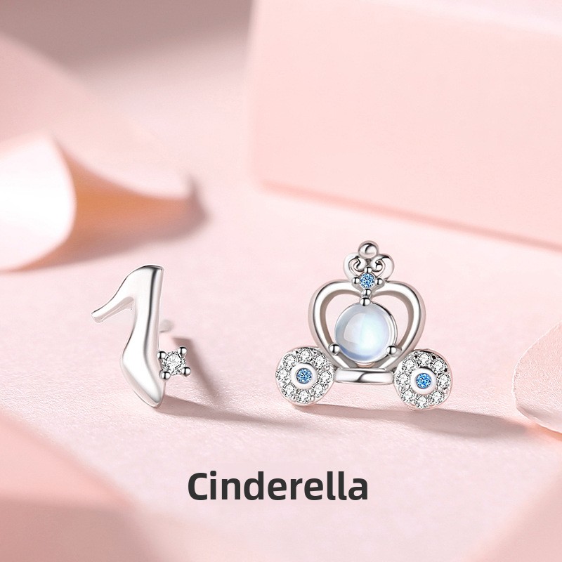 Original crystal shoe pumpkin carriage earrings for women, made of pure silver, in a Korean style, fashionable, elegant, fresh, and trendy, with cubic zirconia accents