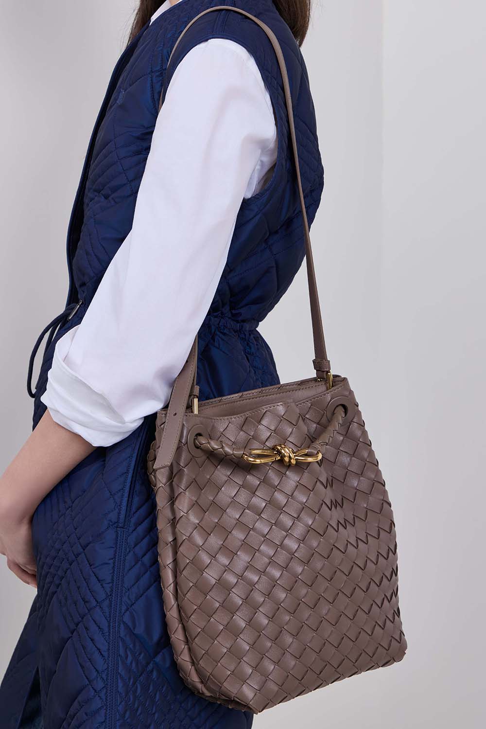 BOTTEGA VENETA תיק באקט אנדיאמו סמול