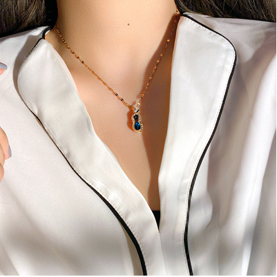 Crystal Pendant Necklace Female Minority design cool wind clavicle chain 2020 new simple temperament