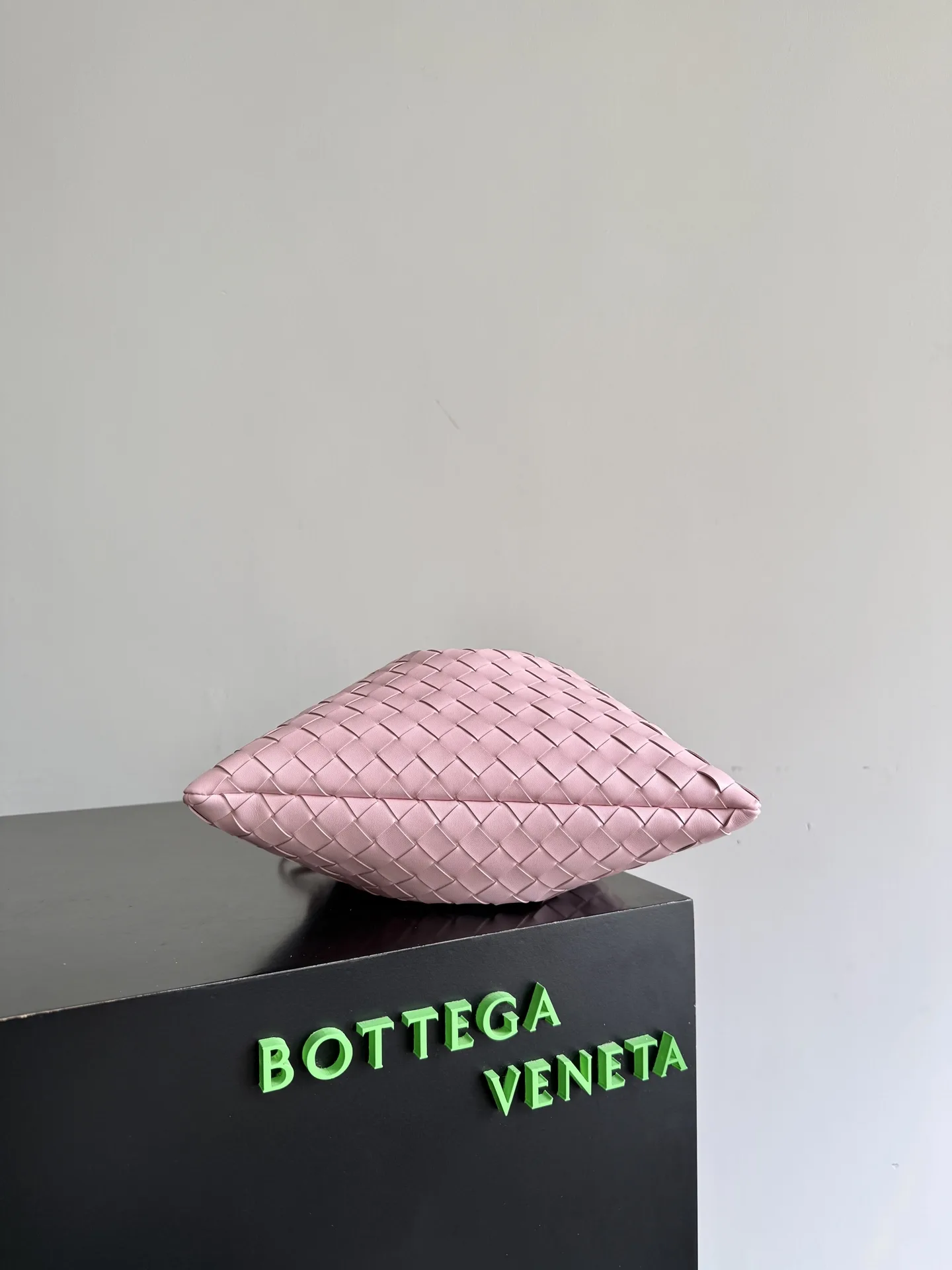 Bottega Veneta Pink Dustbag Intrecciato Woven Leather Bucket Bag product photo from LabelPicks