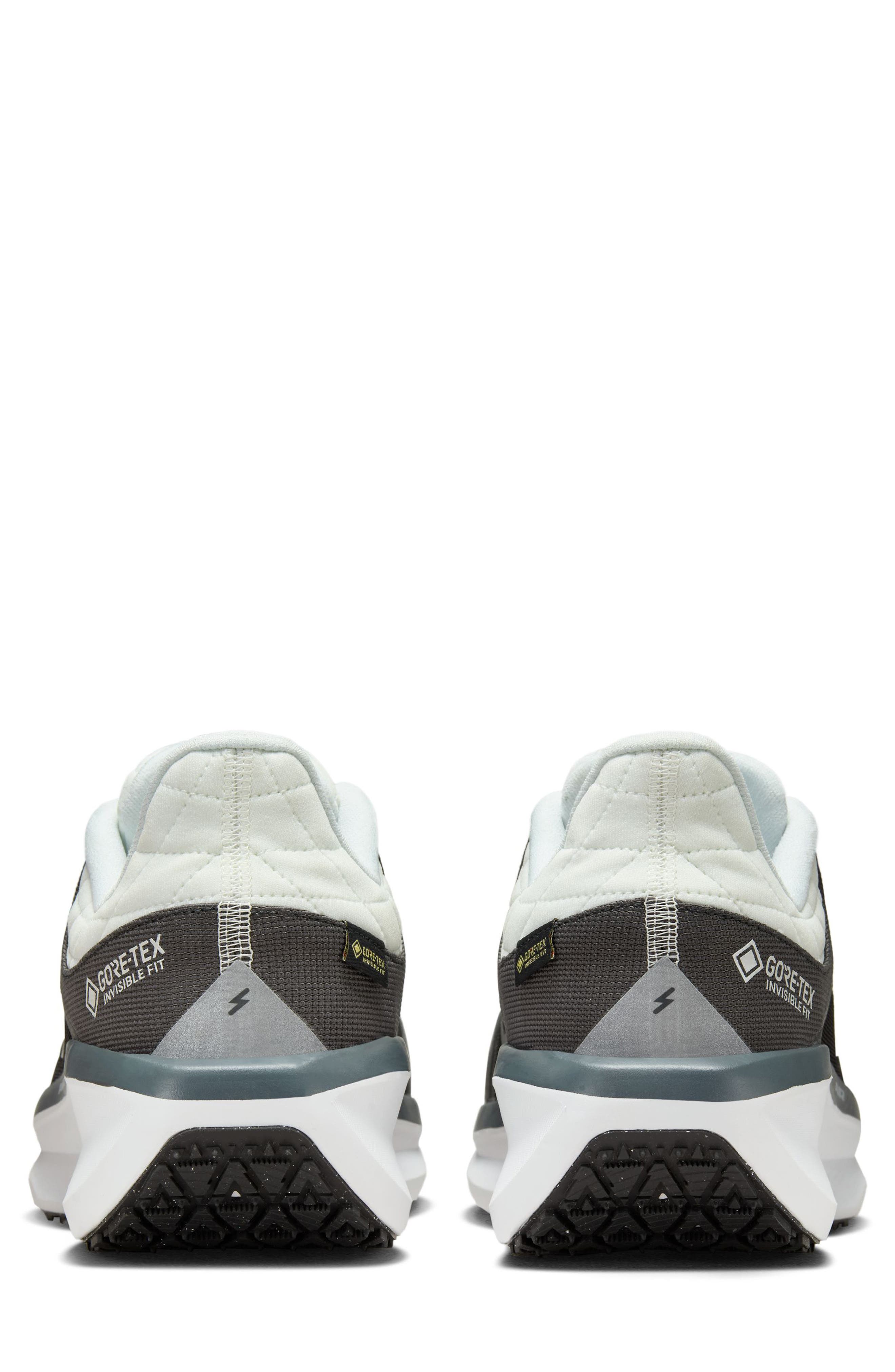 Nike Air Winflo 11 GTX Running Shoe