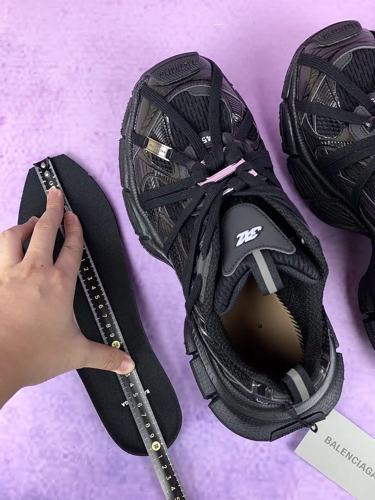 3XL Extreme Laces B Sneaker in Black product photo from LabelPicks