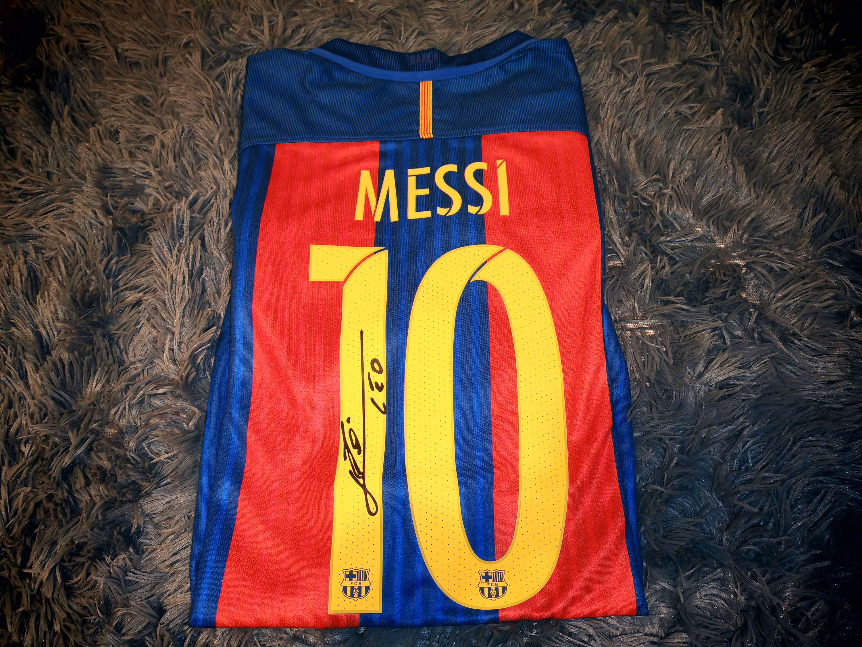 Lionel Messi SIGNED Barcelona 16/17 Home UCL Jersey/Shirt - COA - Retro
