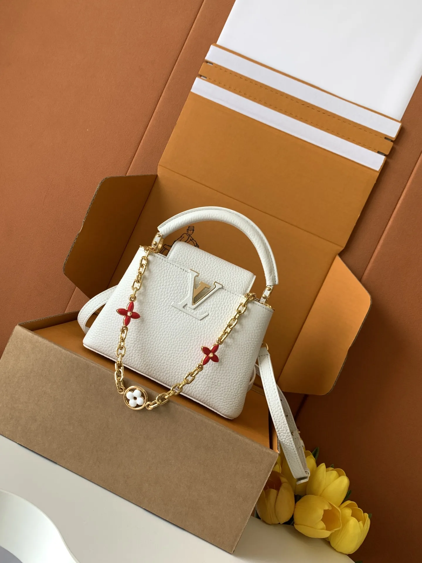 Louis Vuitton Capucines White Calfskin Top Handle Bag product photo from LabelPicks