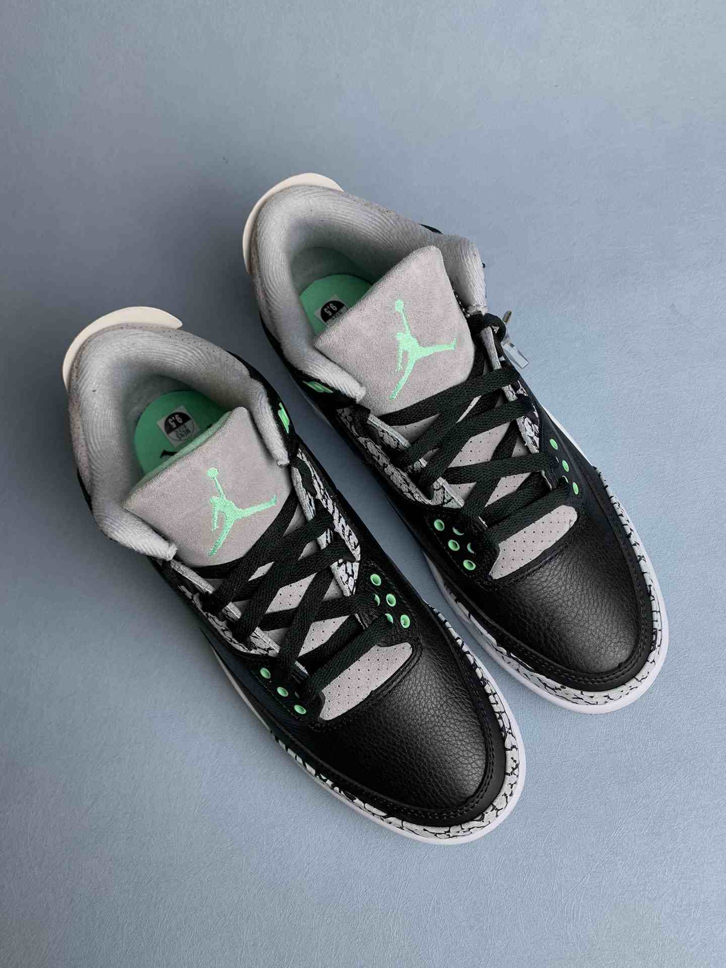Air Jordan 3 Retro 