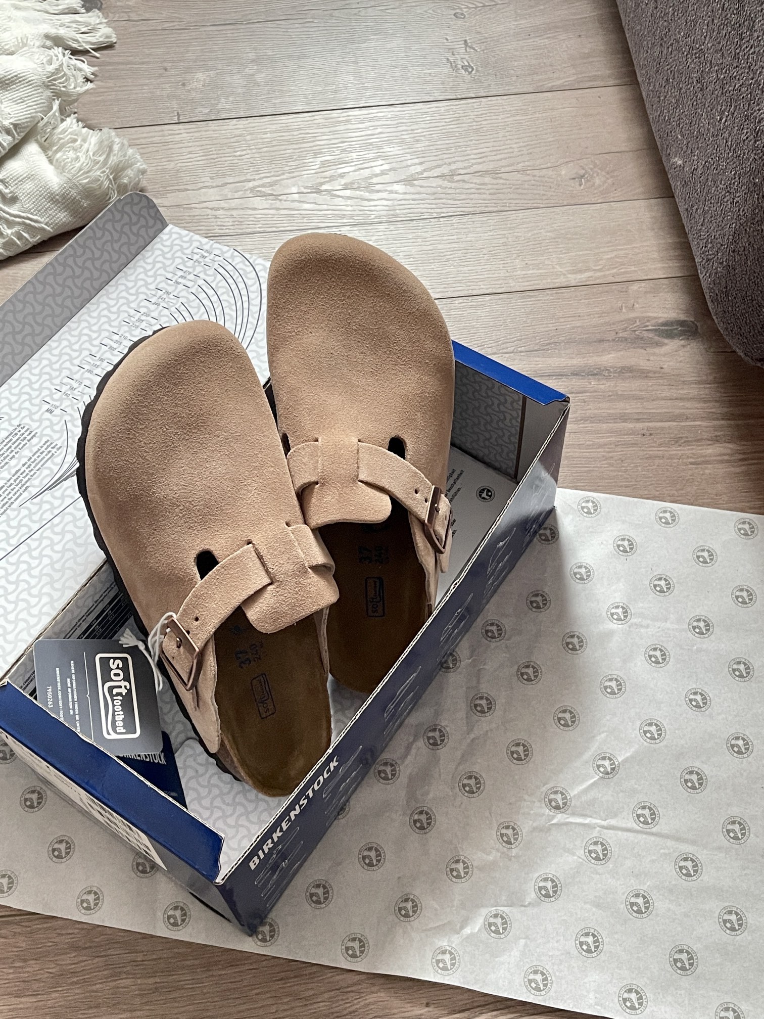 Birkenstock  semi enclosed mules