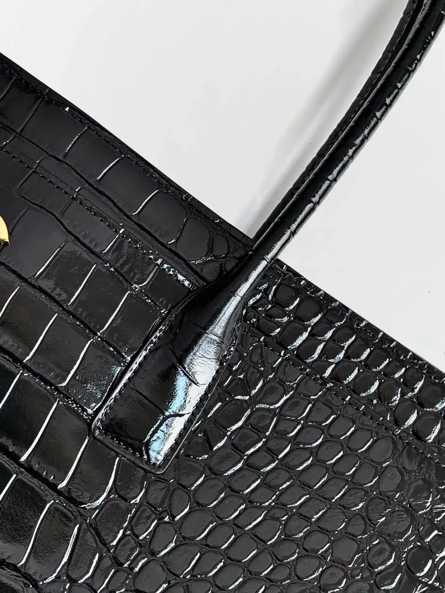 Chanel Calfskin Tote Bag product photo from LabelPicks