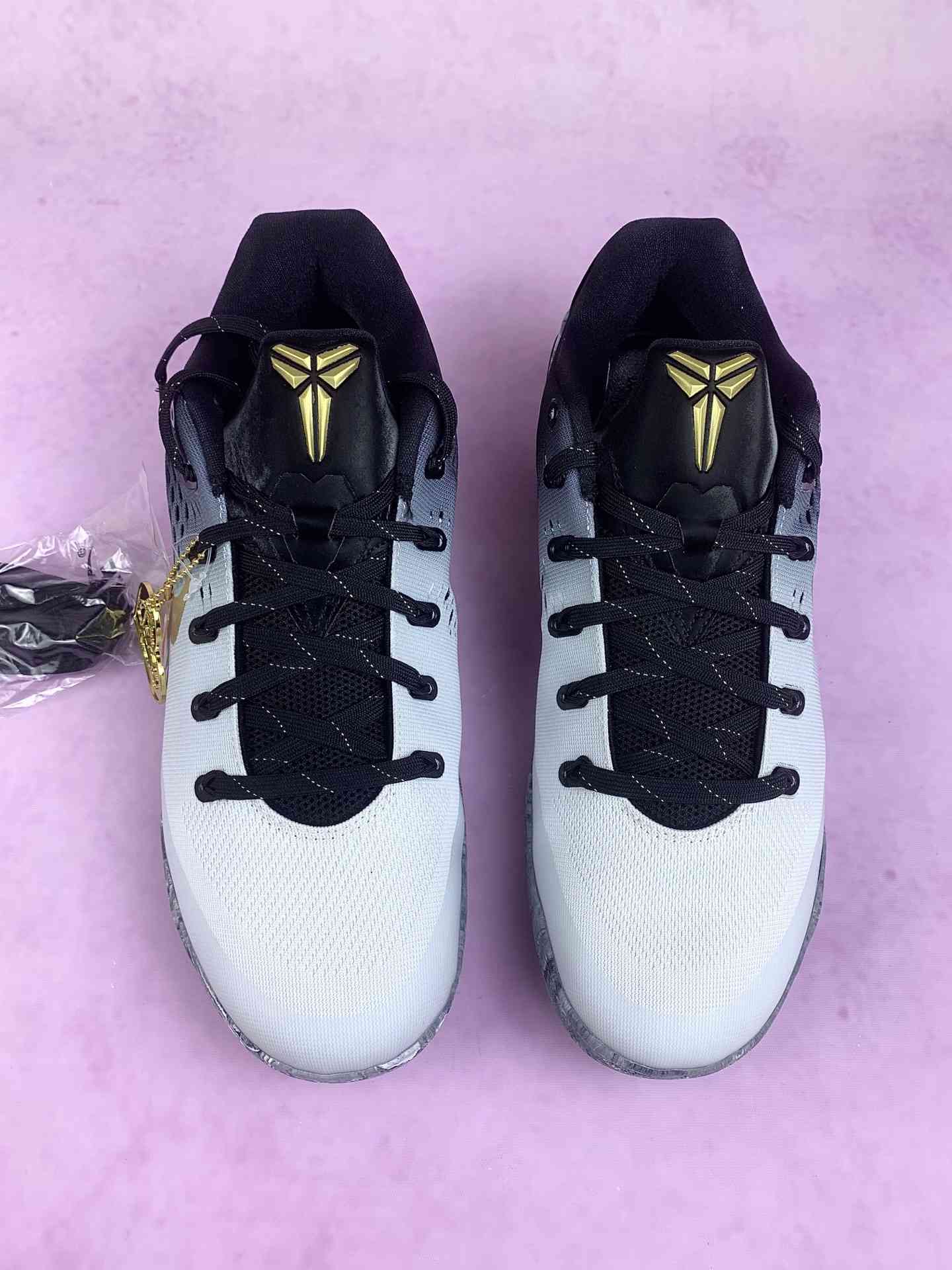 Kobe IX Elite Low Protro 'Mambacita' Shoes