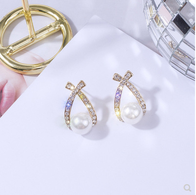 Pearl Earrings women's simple temperament pearl small earrings bow knot personality versatile simple Earrings Fashion