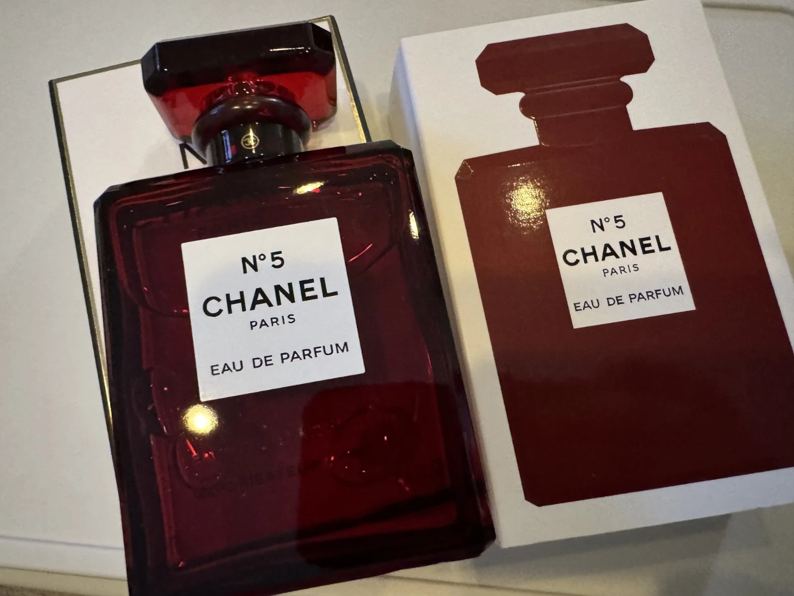 Chanel N°5 Eau de Parfum Red Edition for Women – Aldehydes, Rose & Sandalwood, 3.4 Fl Oz