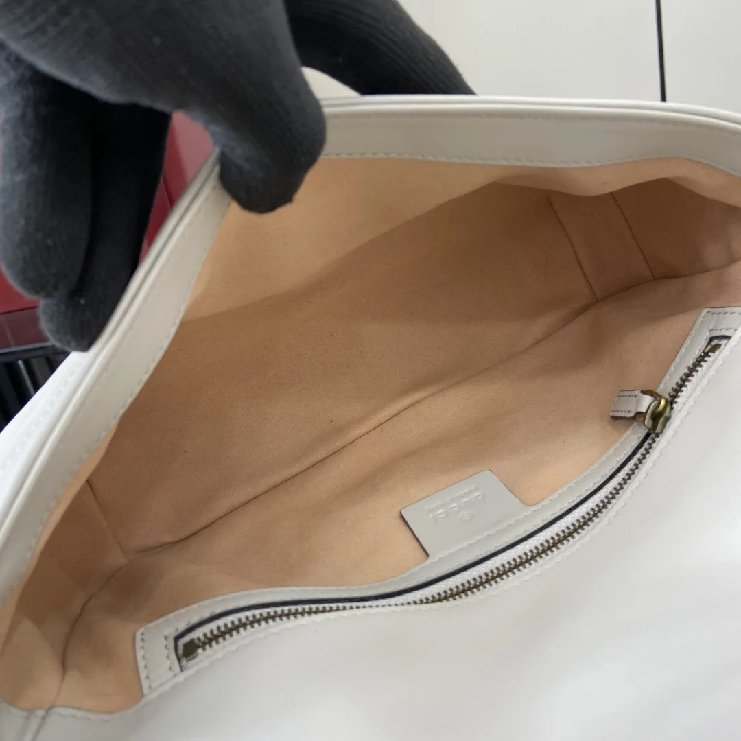Gucci Grey GG Supreme Canvas Shoulder Bag product photo from LabelPicks