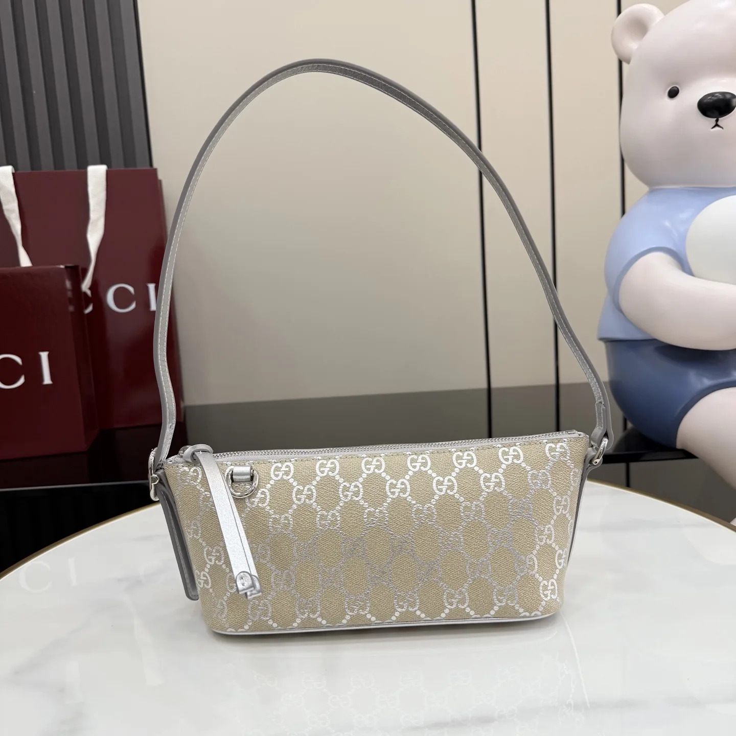 Gucci Polished Shoulder Bag product photo from LabelPicks