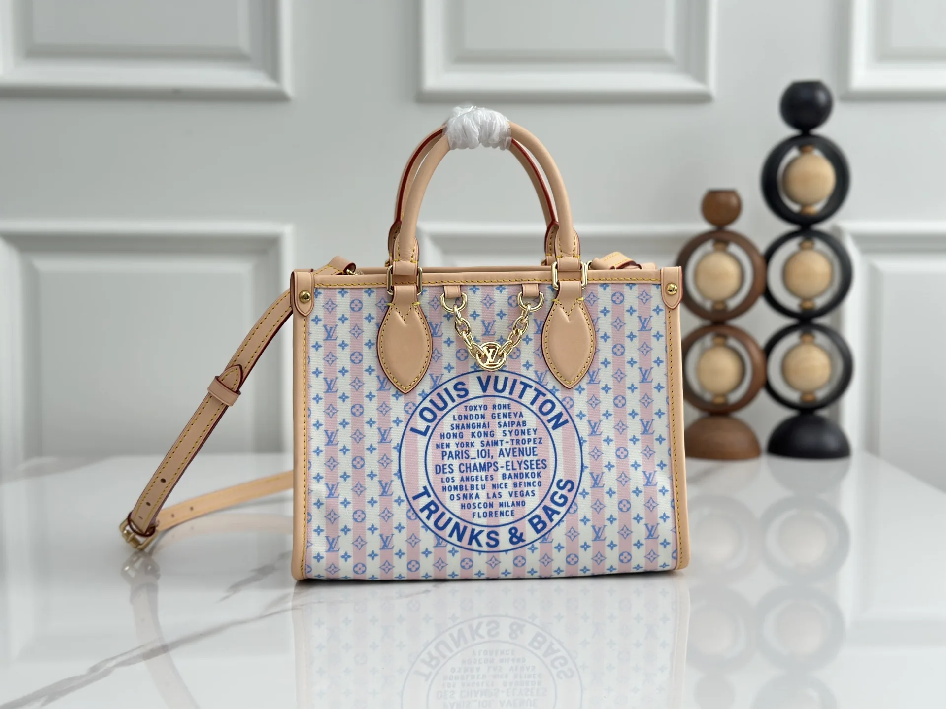 Louis Vuitton Onthego Monogram Canvas Tote Bag product photo from LabelPicks