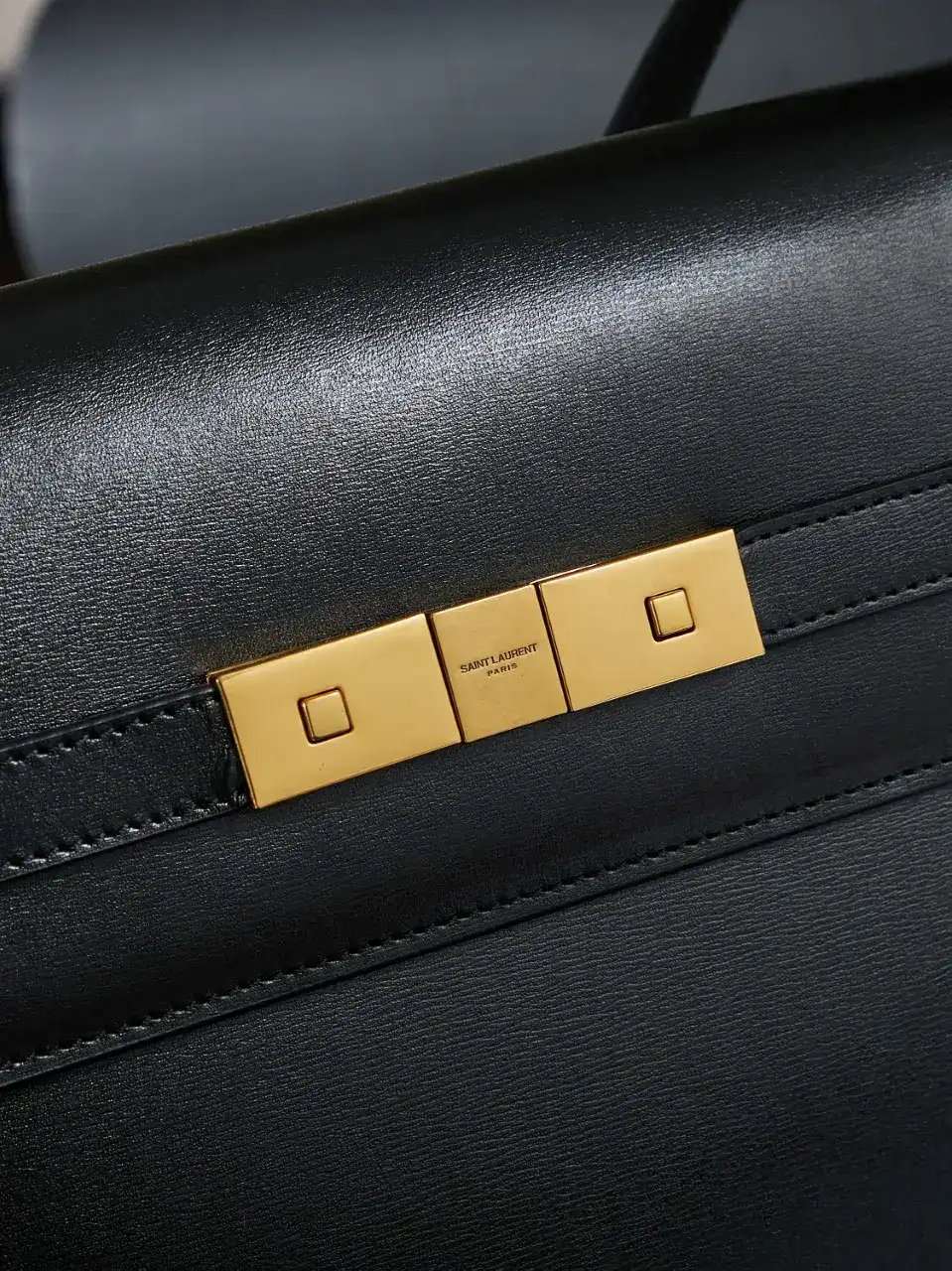 Fendi Baguette Black Calfskin Shoulder Bag product photo from LabelPicks