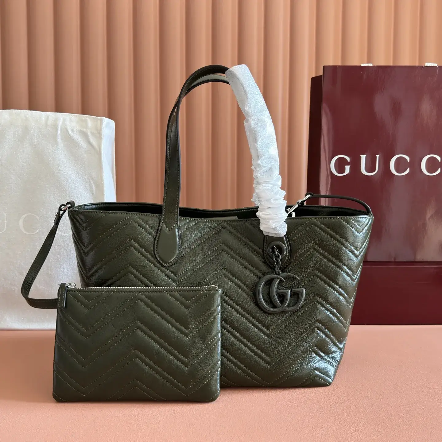 Gucci Marmont Green GG Supreme Canvas Tote Bag product photo from LabelPicks