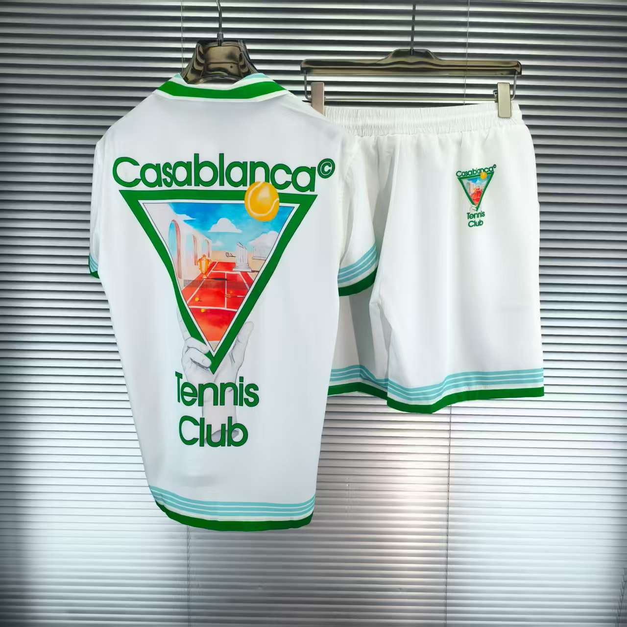 1022 New shirt and shorts suit