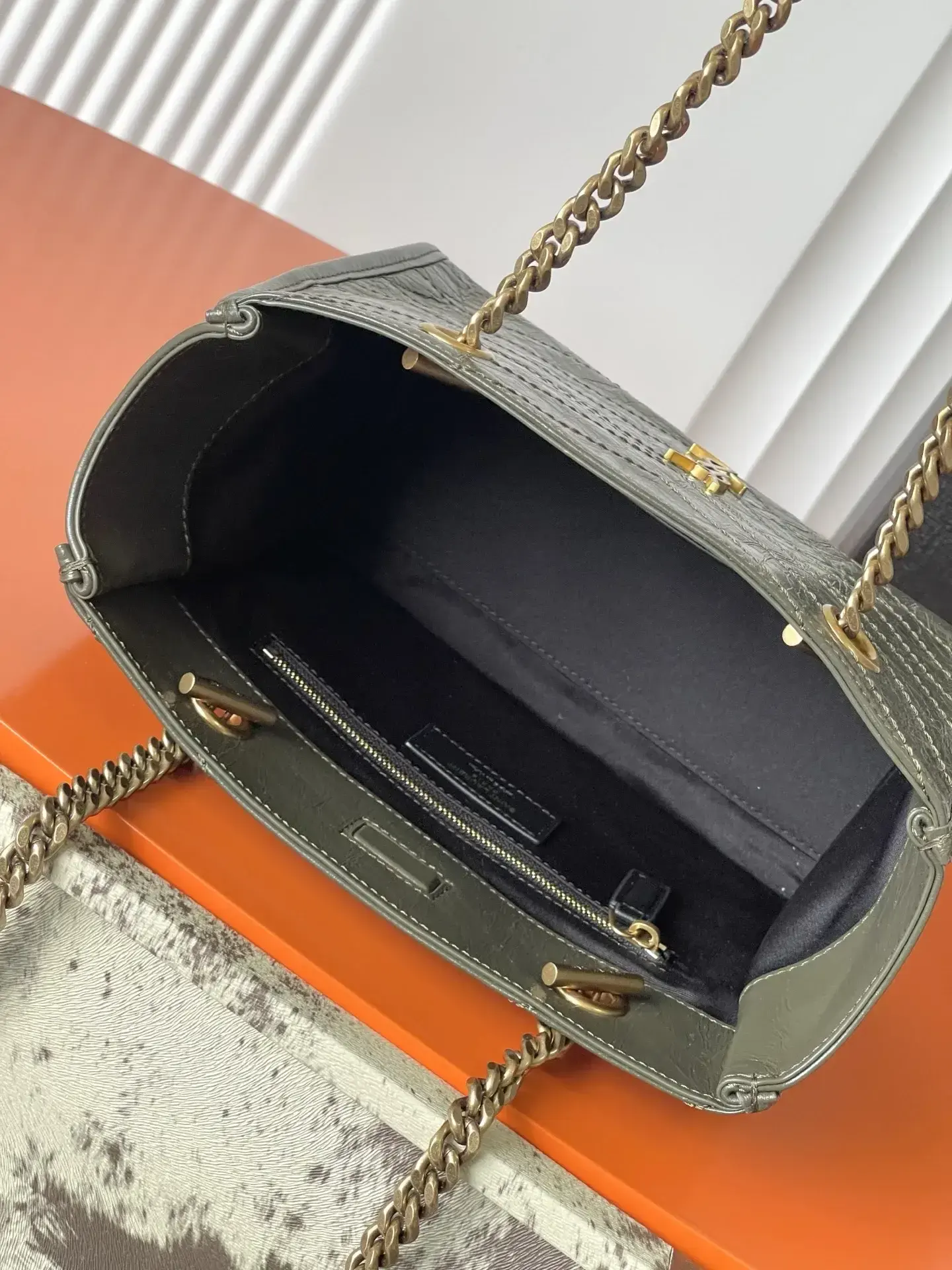 Saint Laurent Niki Green Calfskin Tote Bag product photo from LabelPicks
