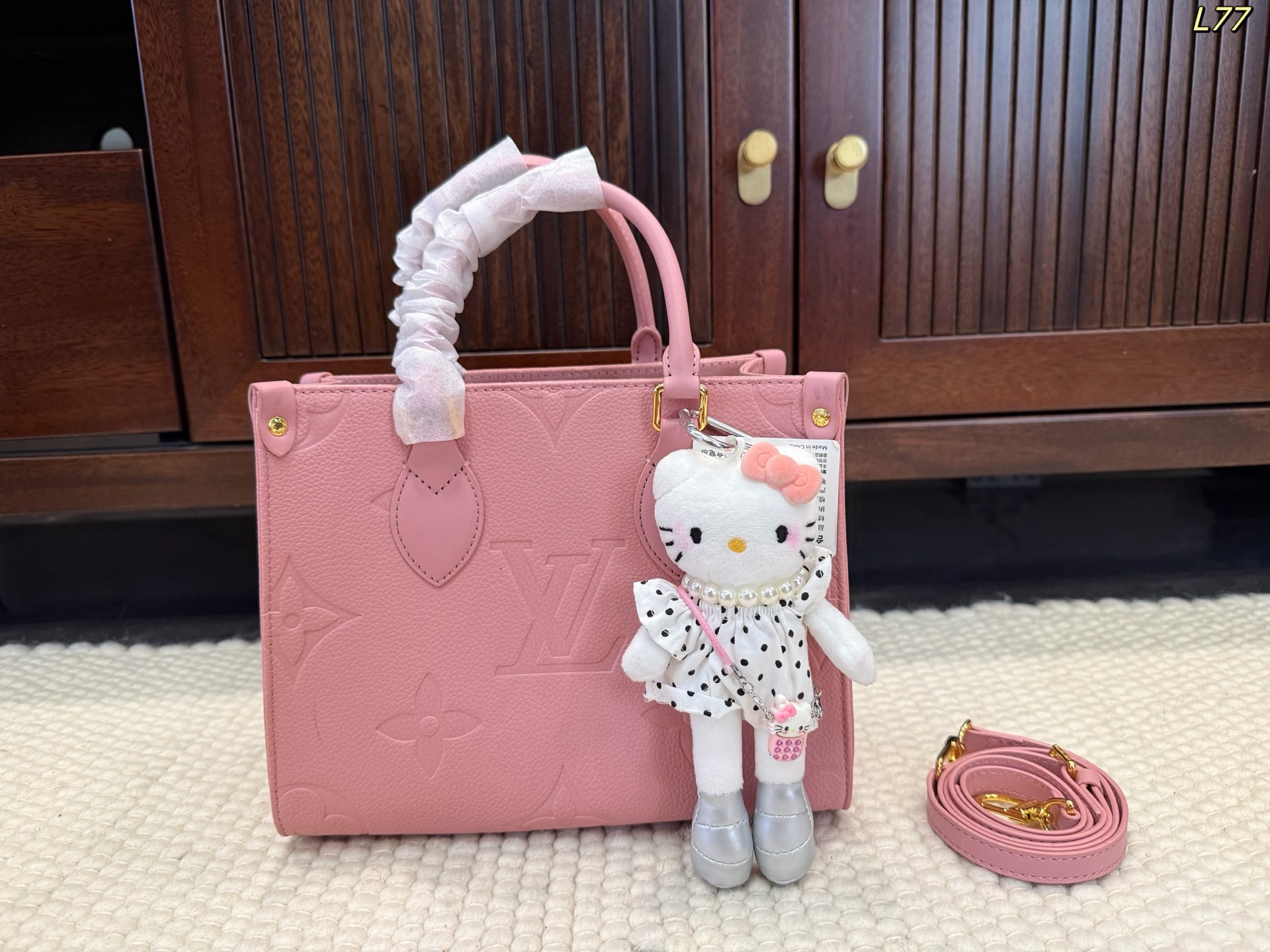 LV Onthego Tote Bag