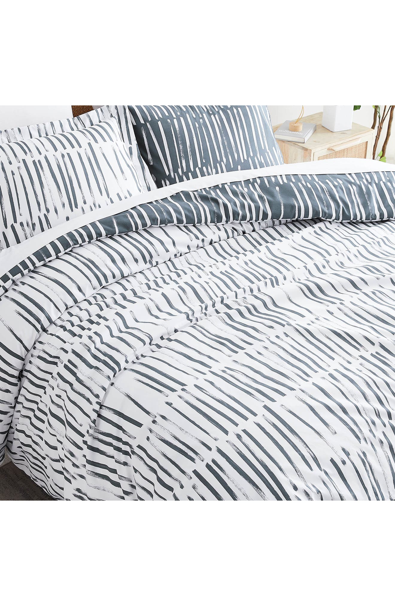 SOUTHSHORE FINE LINENS Duvet Cover & Pillow Sham Set