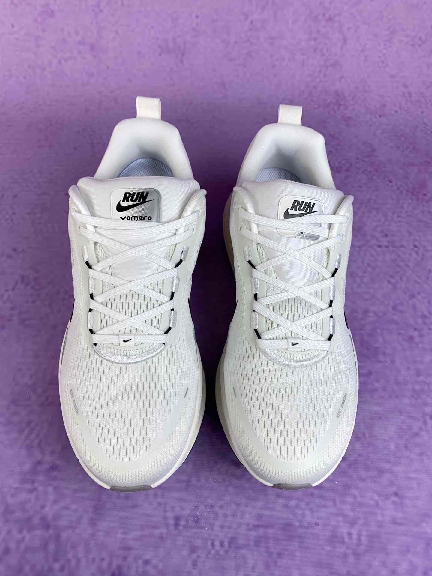 Nike Vomero 18 Shoes