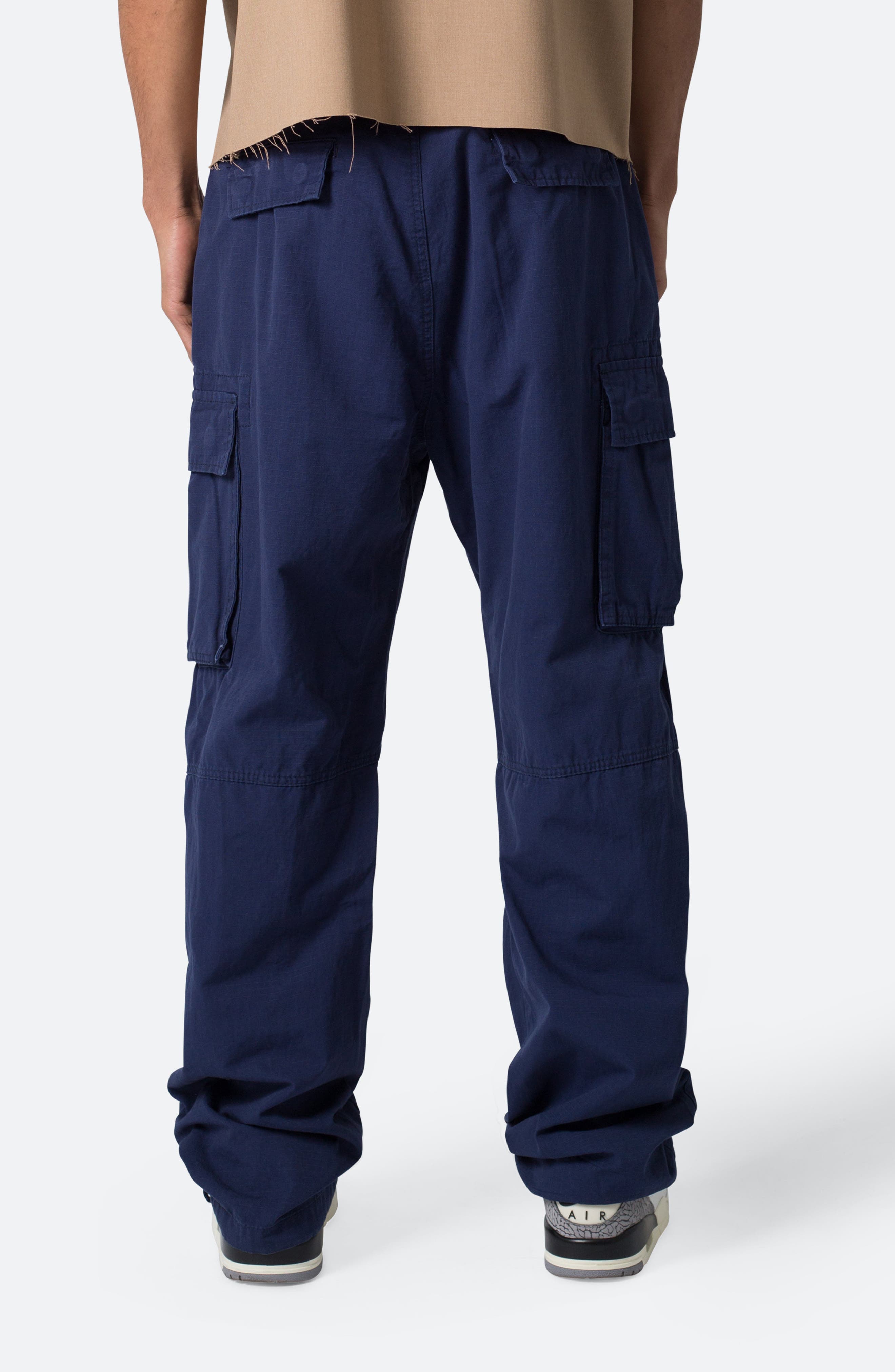mnml Ultra Baggy Cargo Pants