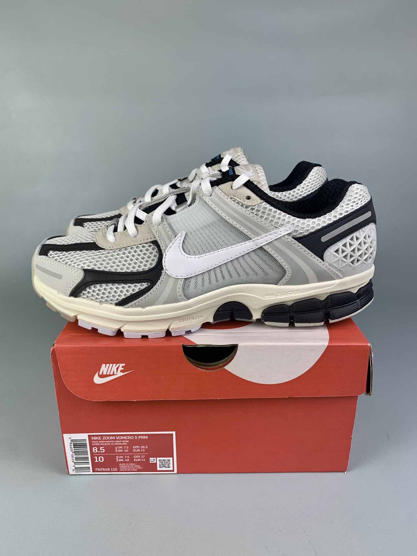 Nike Zoom Vomero 5 Premium Shoes