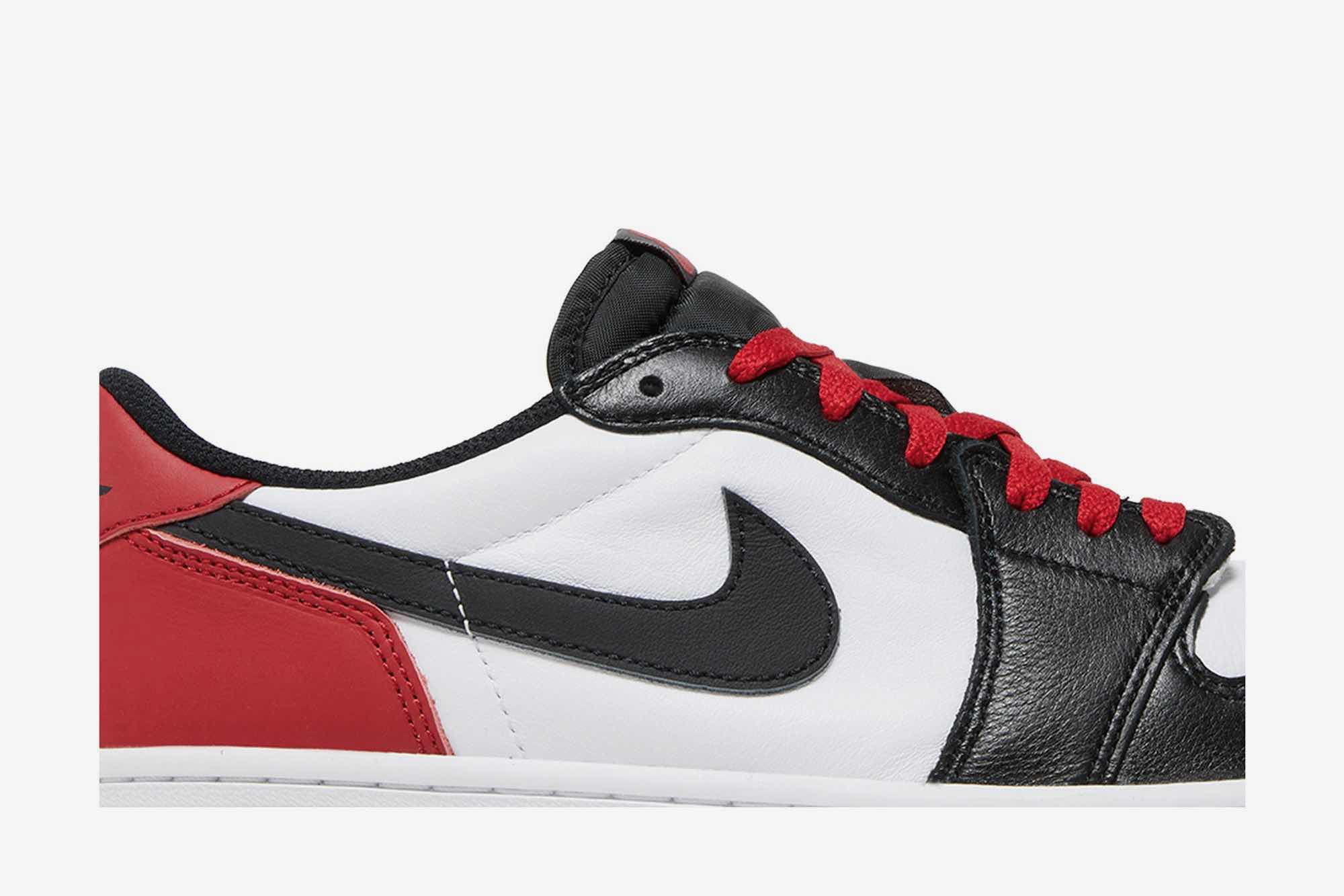 Air Jordan 1 Retro Low OG ‘Black Toe 2023’ CZ0790-106
