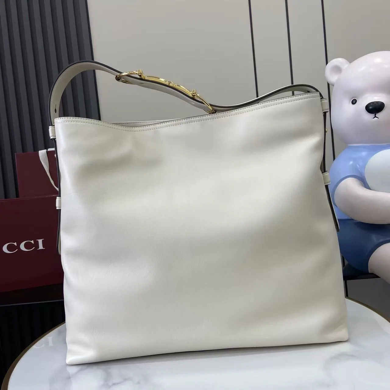 Gucci White Smooth Leather Tote Bag product photo from LabelPicks