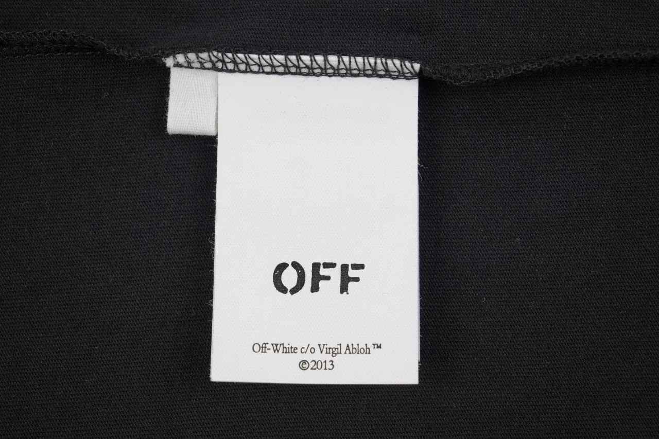 Off-White Black White Spray Arrow T-Shirt product photo from LabelPicks