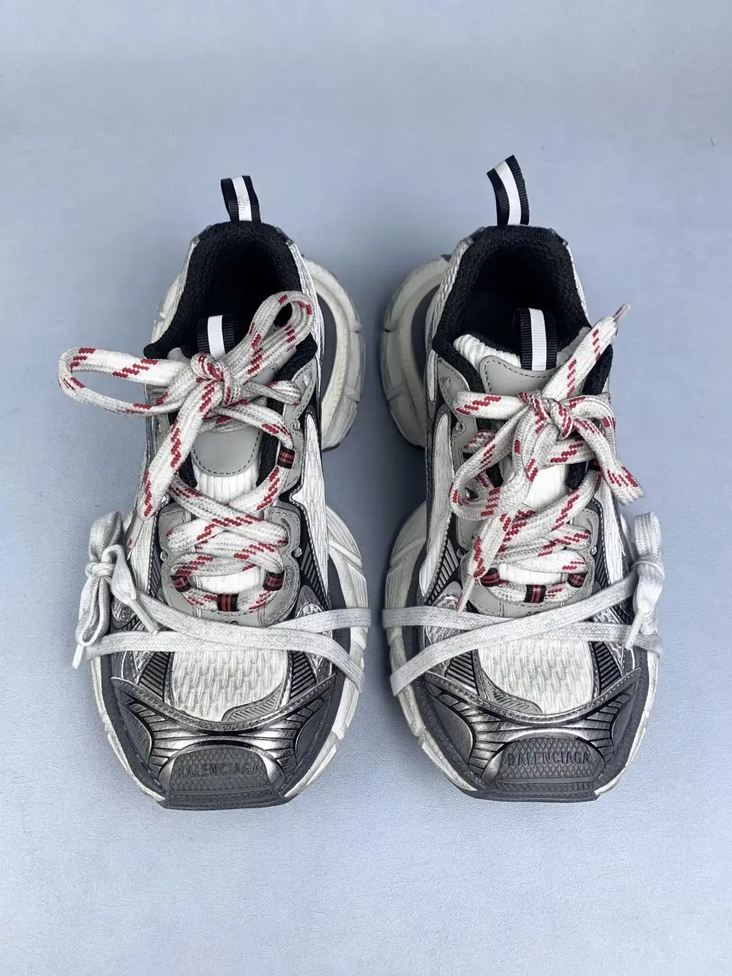 3XL Sneaker in Grey/White/Red product photo from LabelPicks