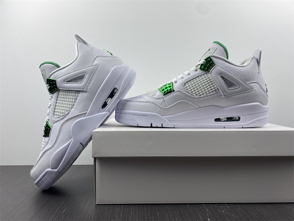 Jordan 4 Retro Metallic Green